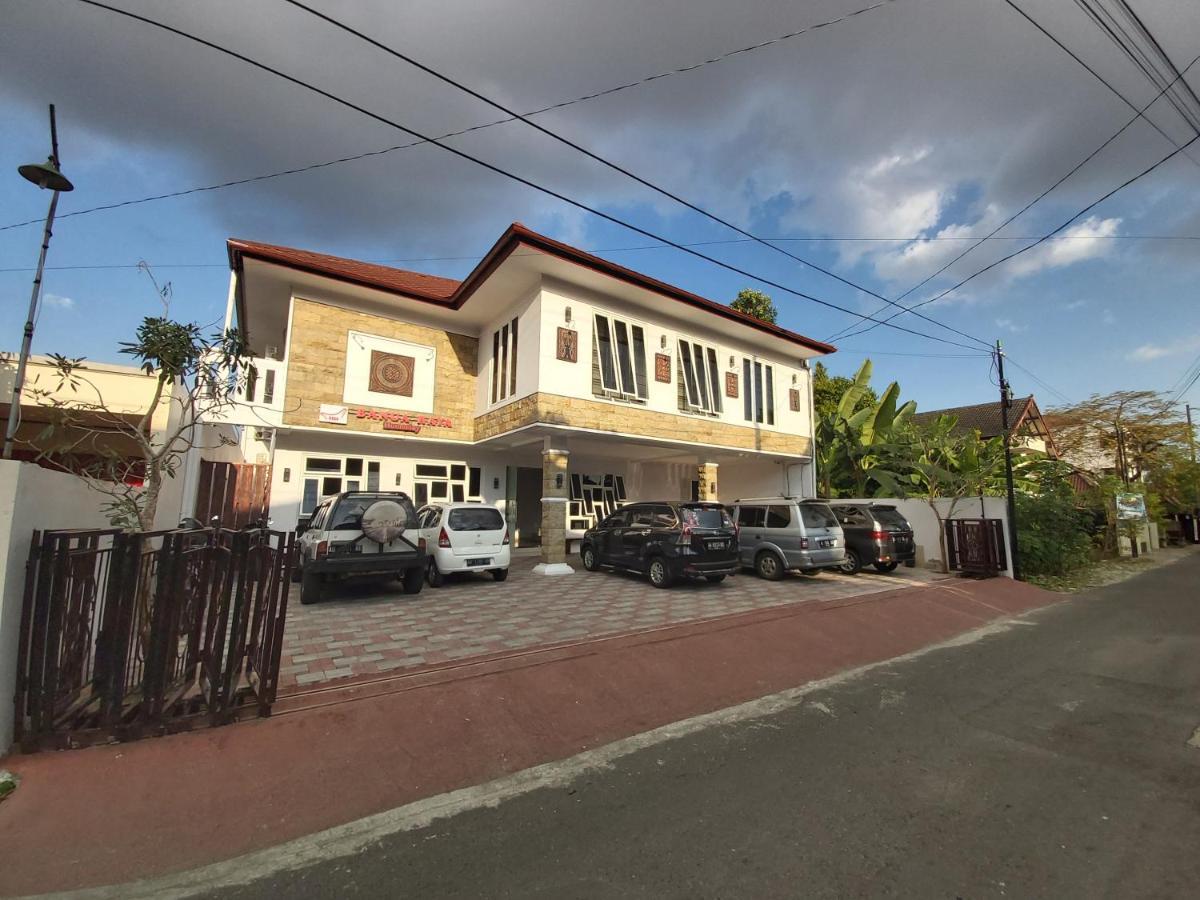 Banua Raya Homestay Yogyakarta Kültér fotó